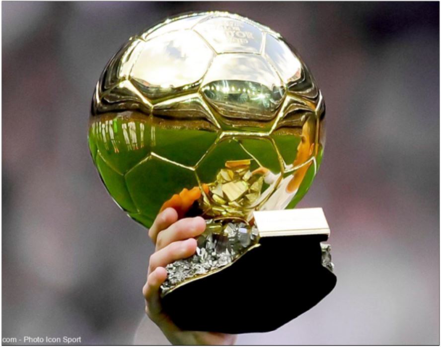 Trophée de Football Ballon D'or - Prix en Algérie